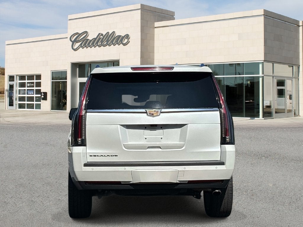 2020 Cadillac Escalade Luxury