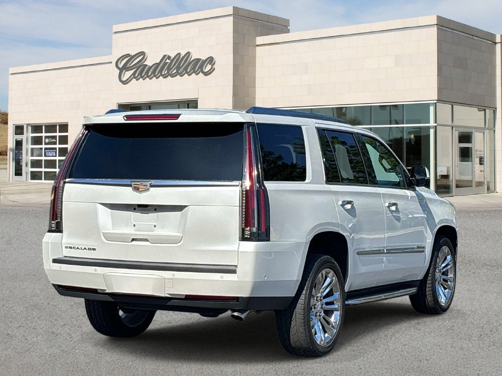 2020 Cadillac Escalade Luxury
