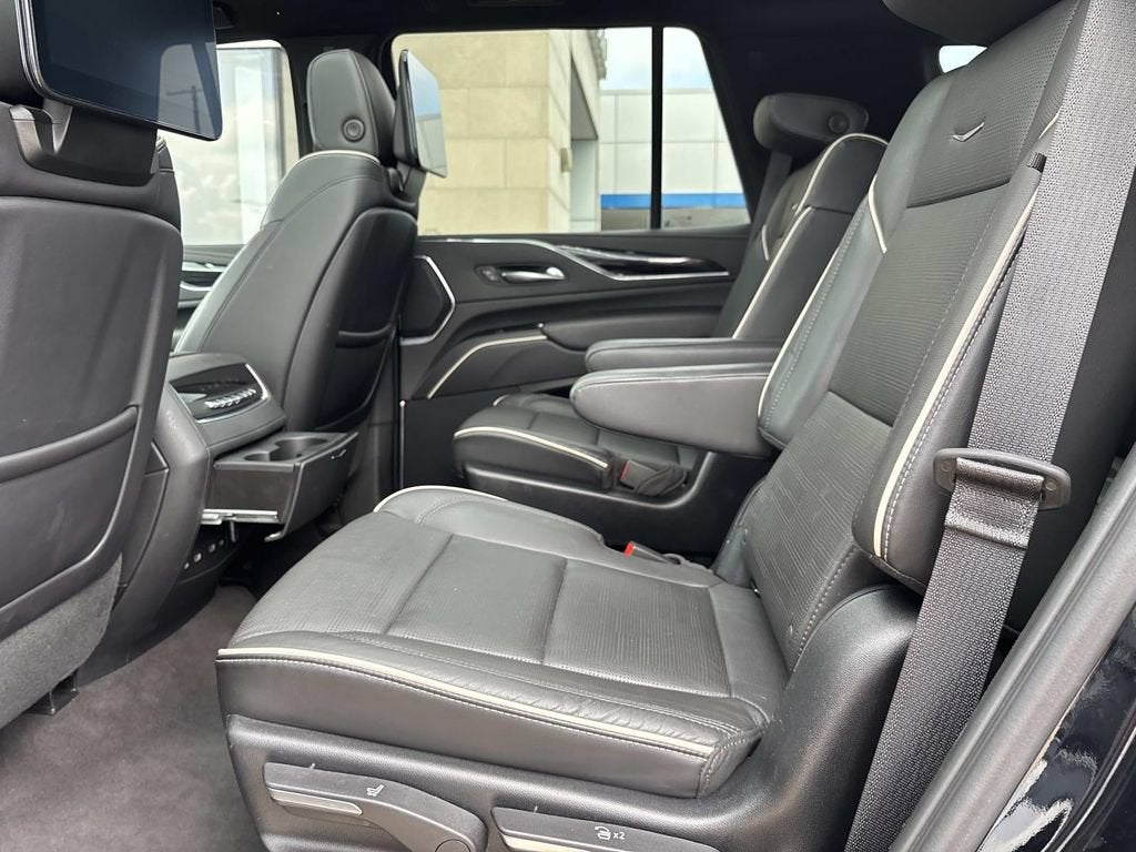 2023 Cadillac Escalade Sport