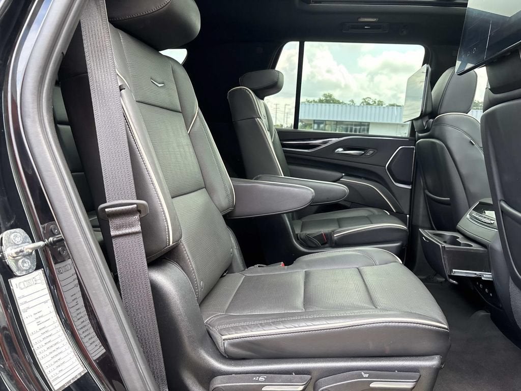 2023 Cadillac Escalade Sport