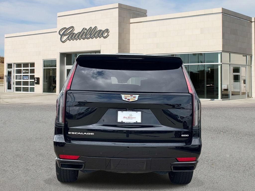 2023 Cadillac Escalade Sport