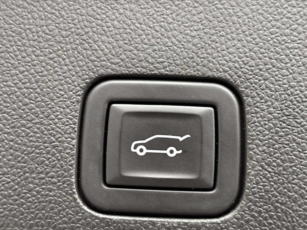 2023 Cadillac Escalade ESV 4WD Sport Platinum