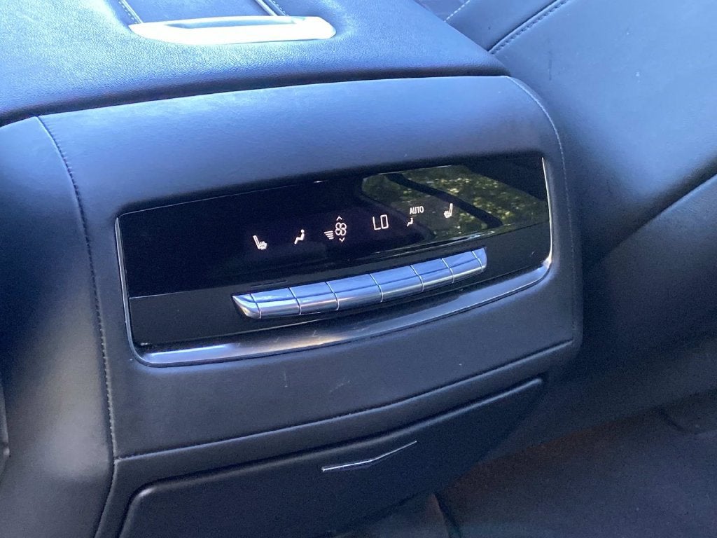 2024 Cadillac Escalade ESV Sport Platinum