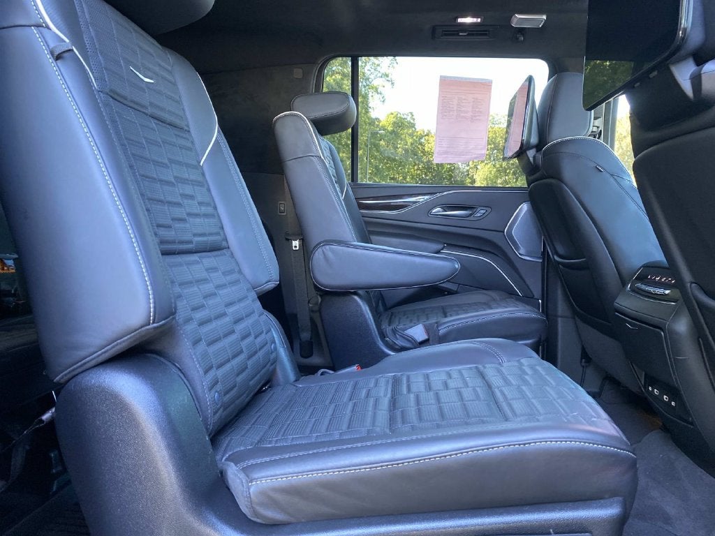 2024 Cadillac Escalade ESV Sport Platinum