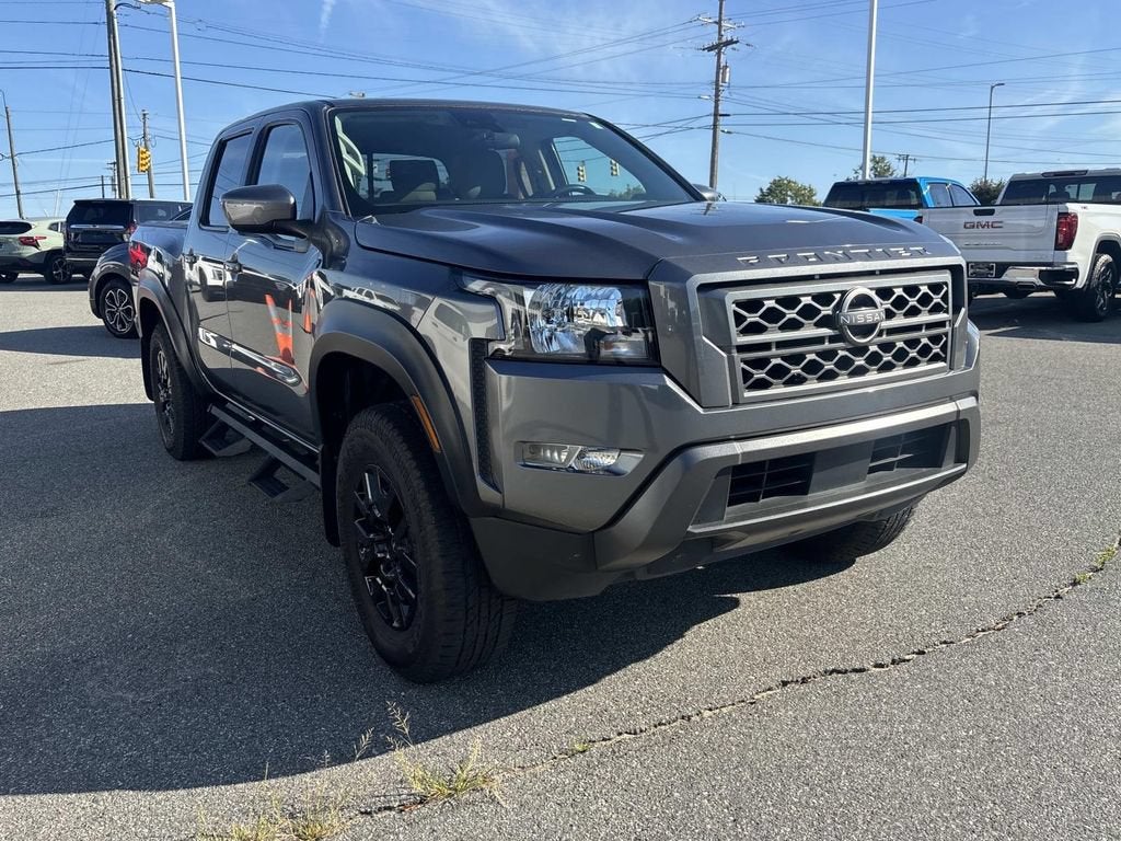 2022 Nissan Frontier SV