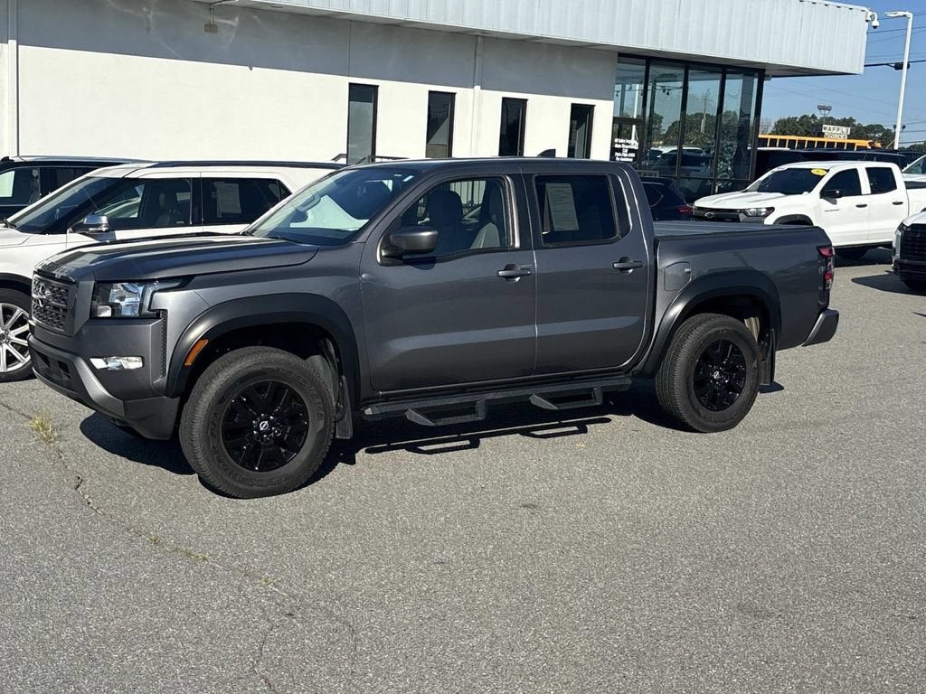 2022 Nissan Frontier SV