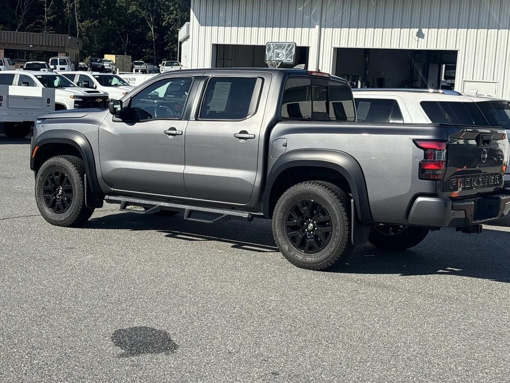 2022 Nissan Frontier SV