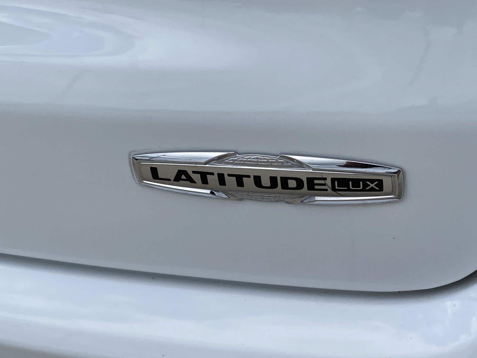 2022 Jeep Compass Latitude Lux