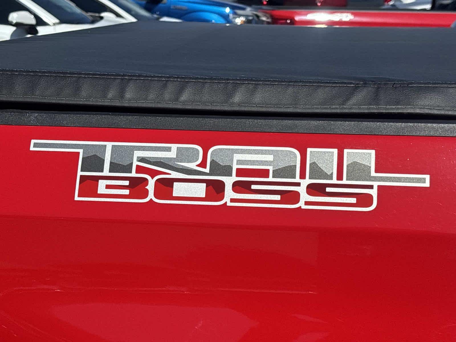 2022 Chevrolet Silverado 1500 Custom Trail Boss