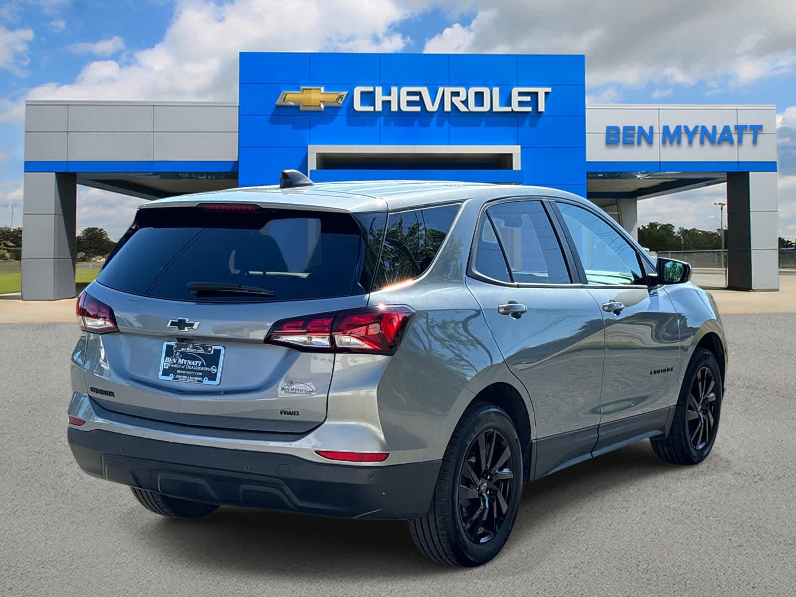 2023 Chevrolet Equinox LS