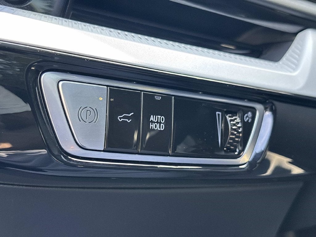 2026 Cadillac OPTIQ Premium Luxury