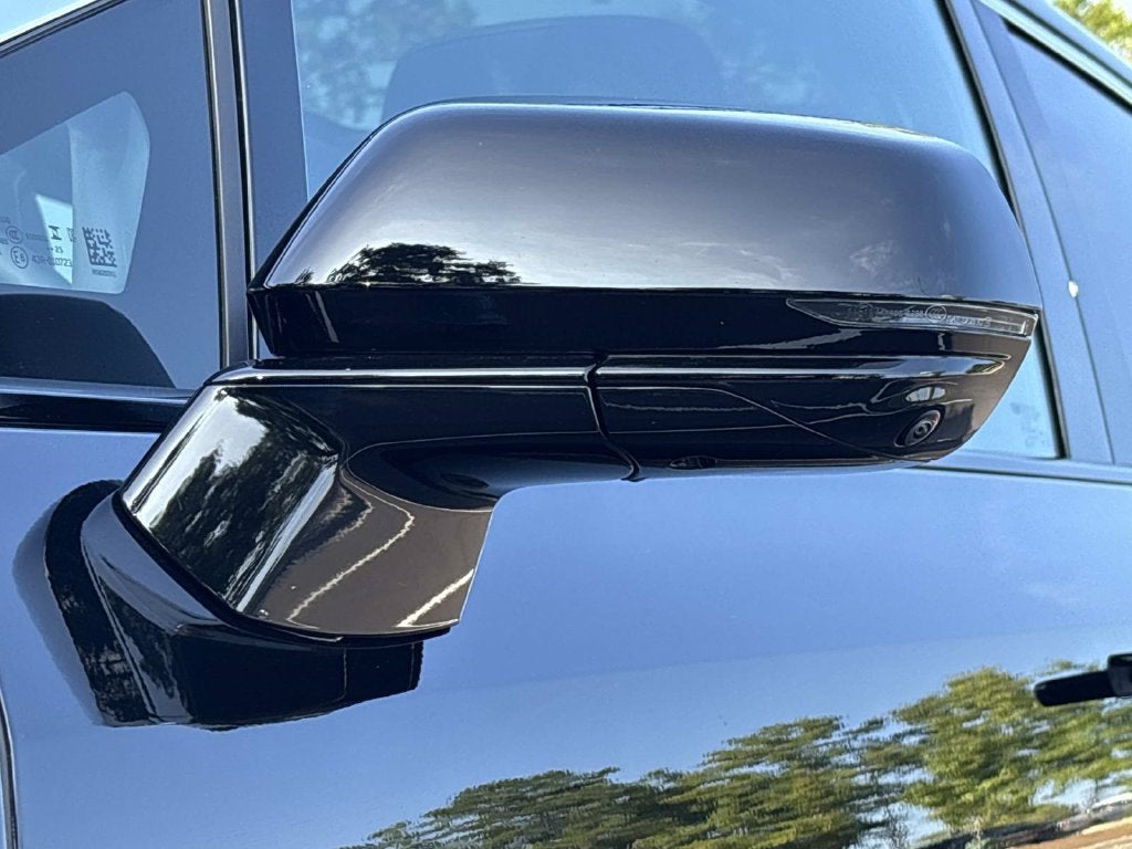 2026 Cadillac OPTIQ Premium Luxury