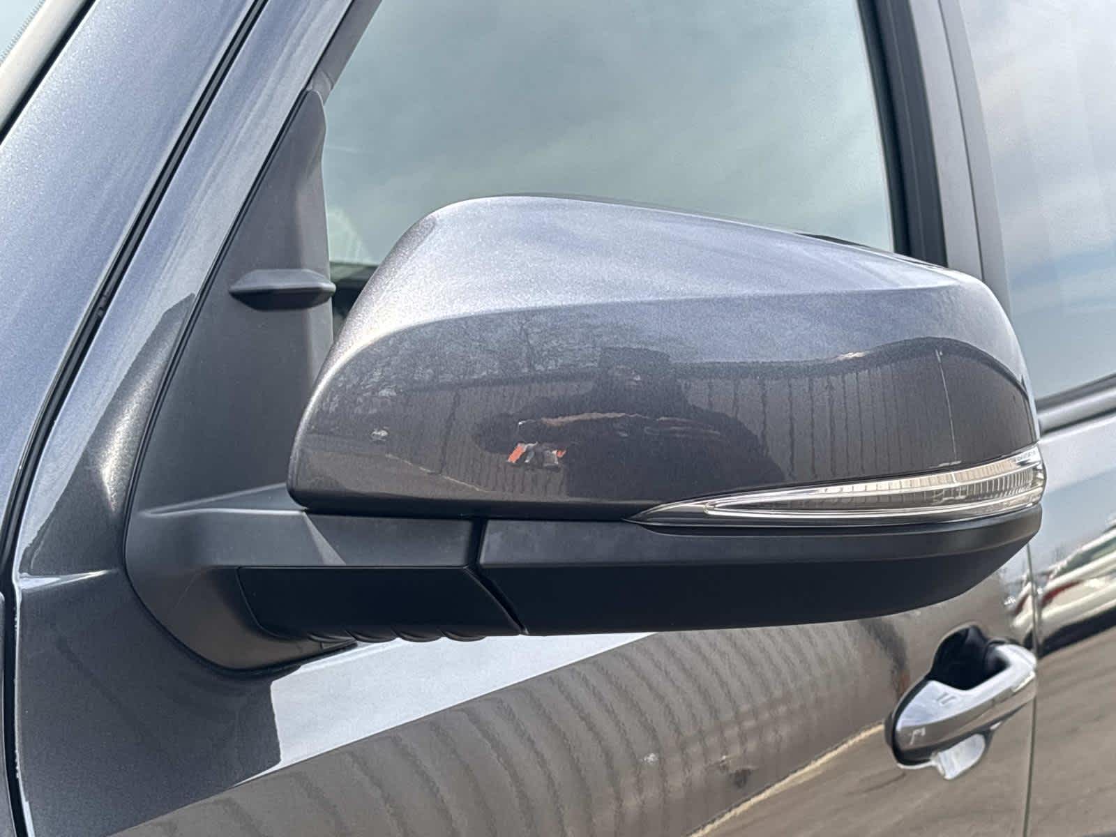 2023 Toyota Tacoma 4WD SR5