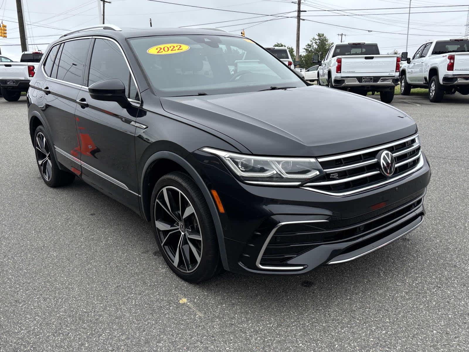 2022 Volkswagen Tiguan SEL R-Line