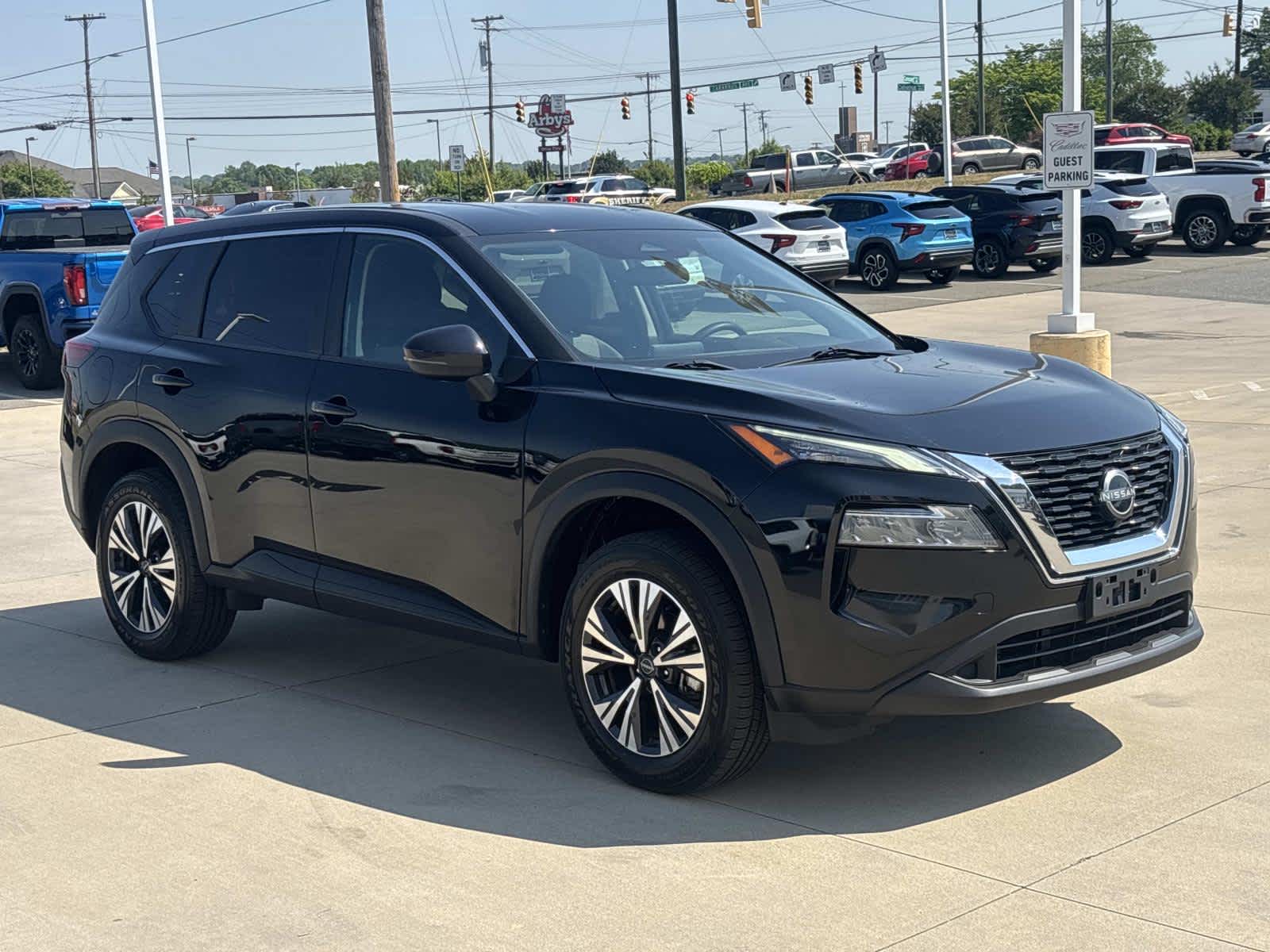 2022 Nissan Rogue SV