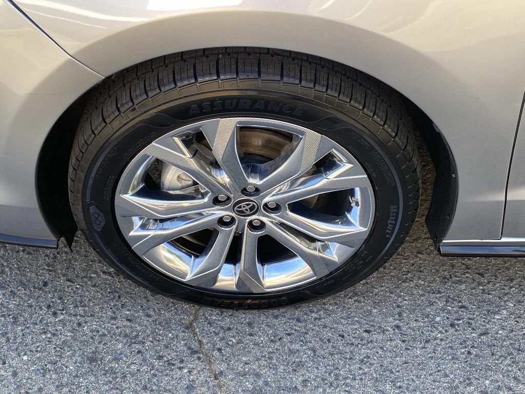 2022 Toyota Sienna Platinum