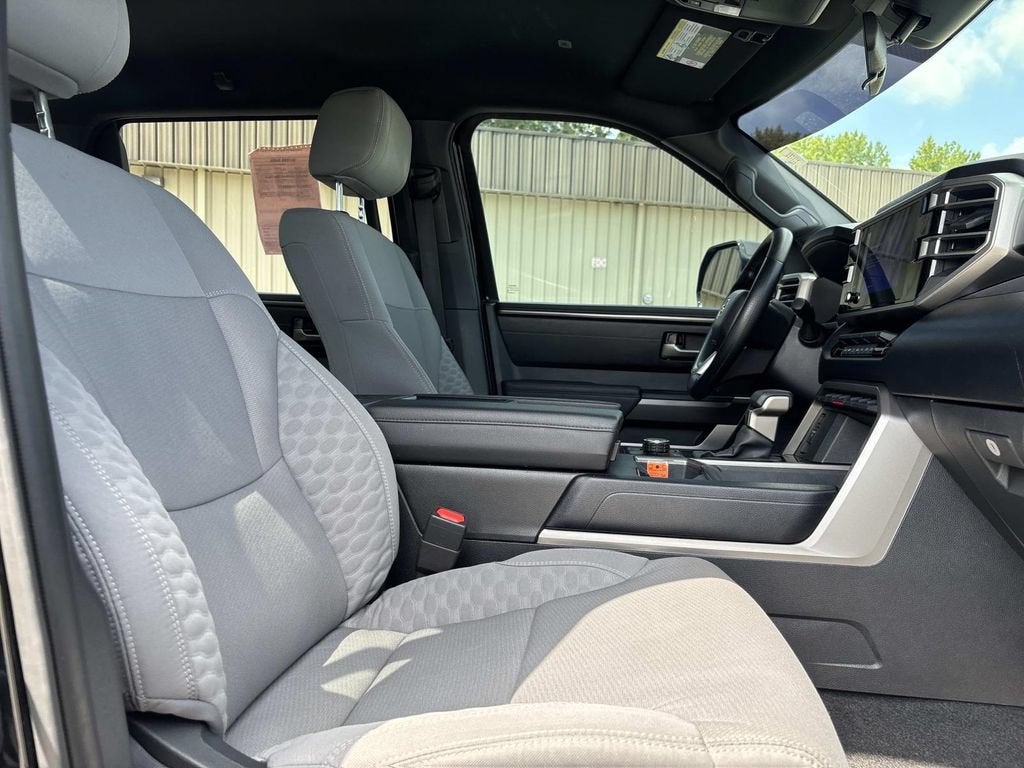 2025 Toyota Tundra 4WD SR