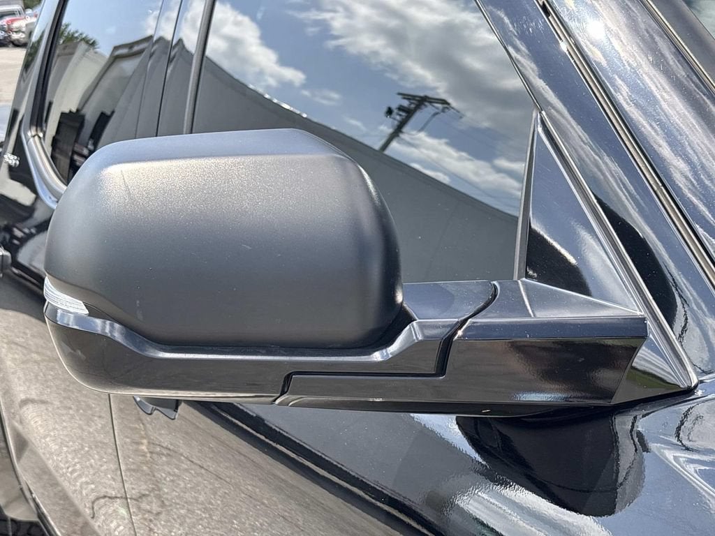 2025 Toyota Tundra 4WD SR