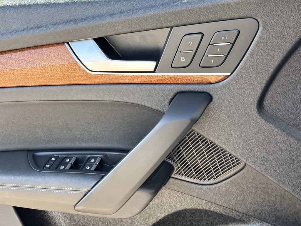 2023 Audi Q5 S line Premium Plus