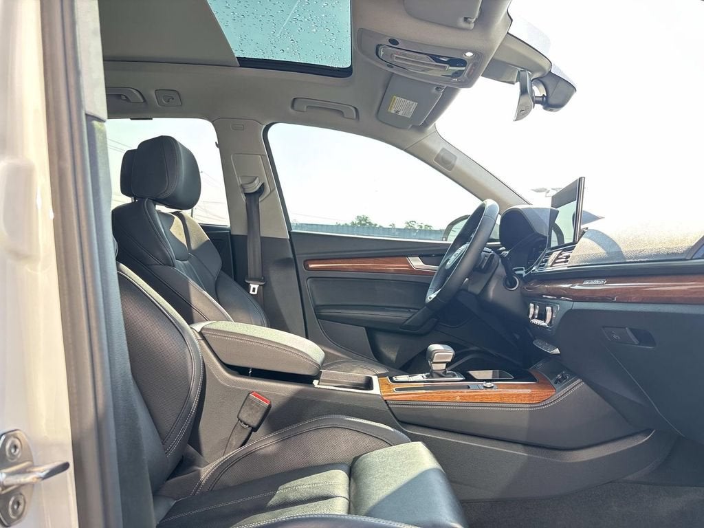 2023 Audi Q5 S line Premium Plus