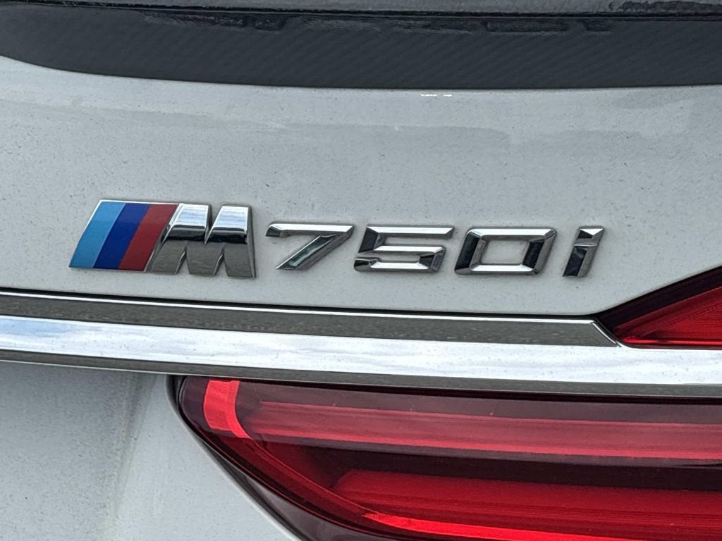 2016 BMW 7 Series 750i