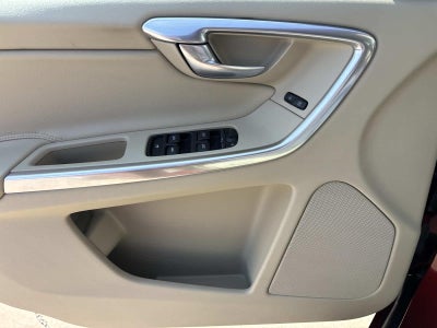 2015 Volvo XC60 T5