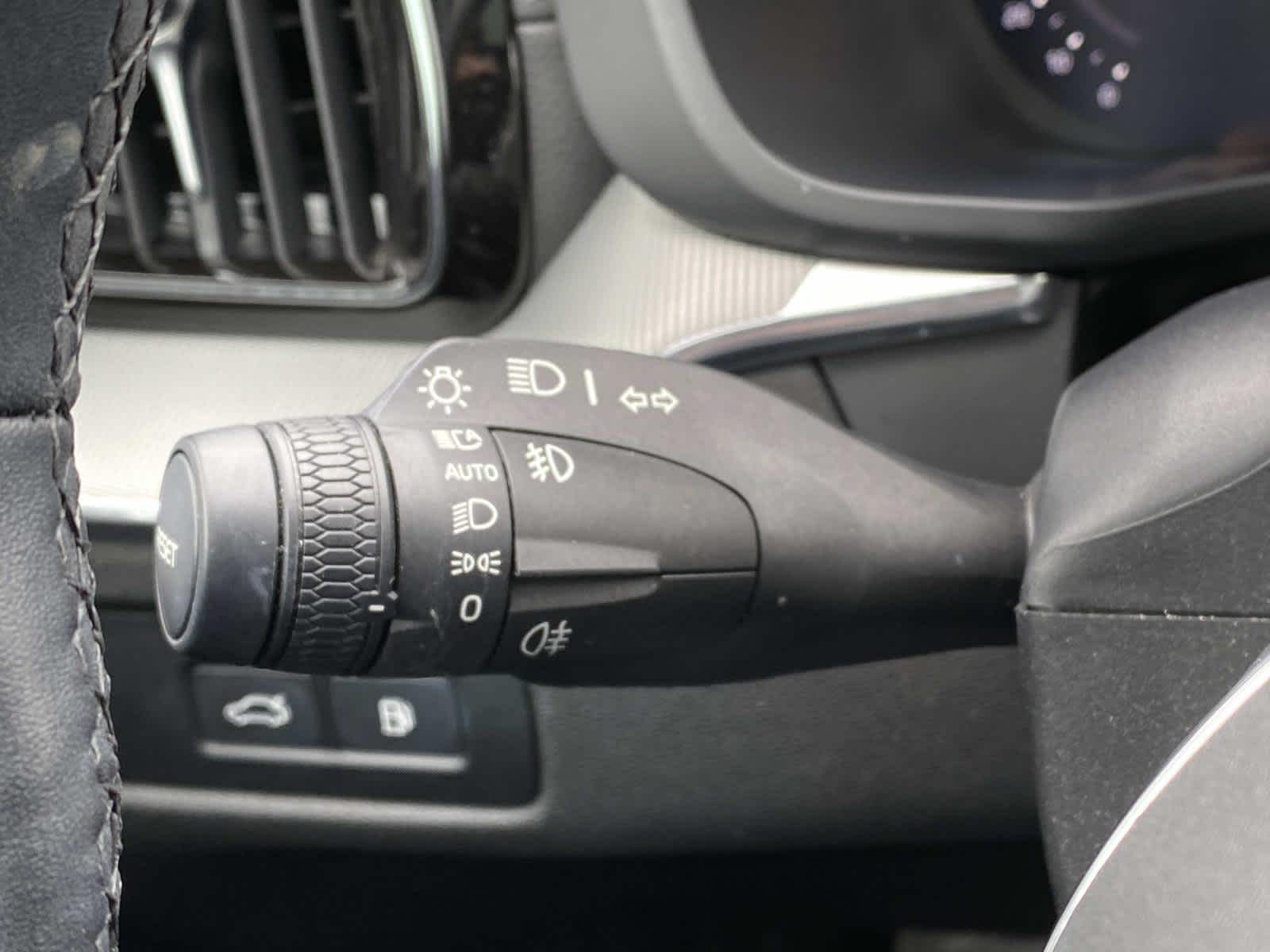 2024 Volvo XC60 Recharge Plug-In Hyb Ultimate Black Edition