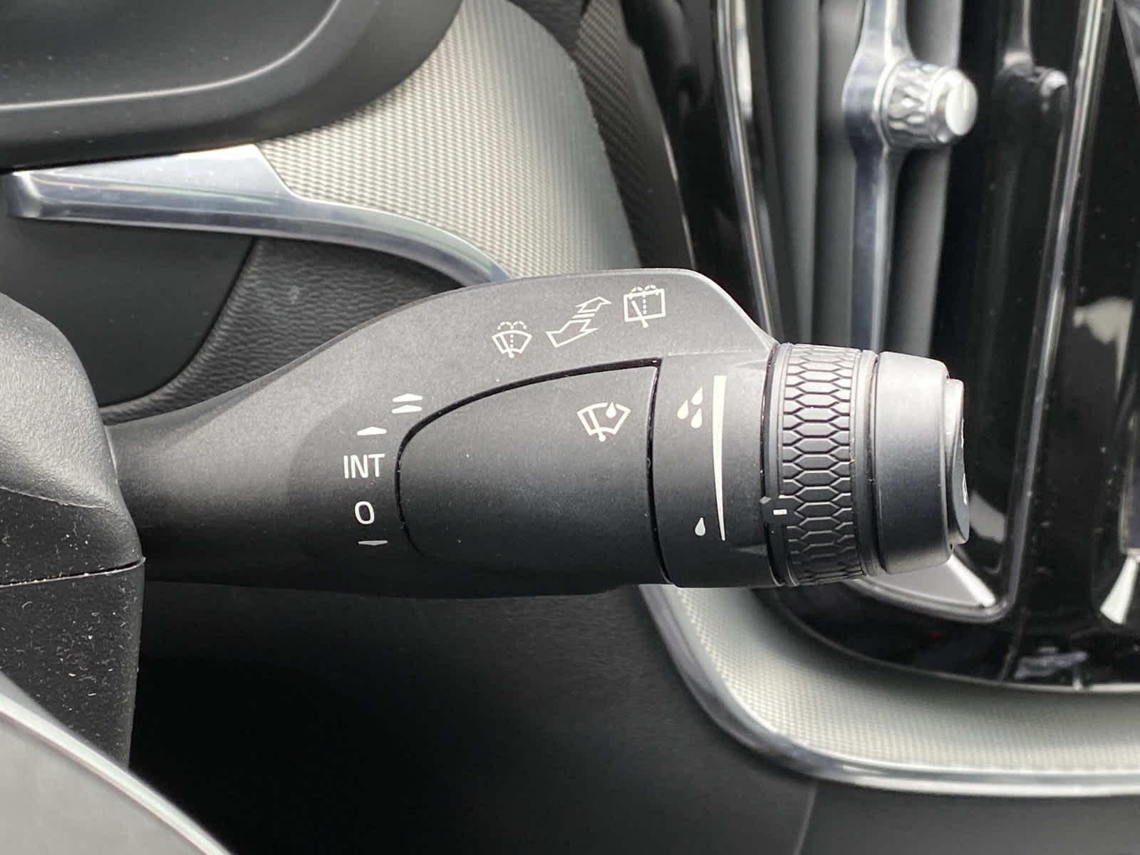 2024 Volvo XC60 Recharge Plug-In Hyb Ultimate Black Edition