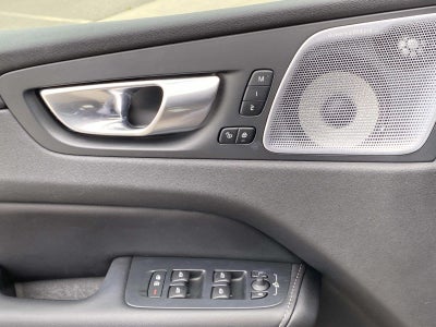 2024 Volvo XC60 Recharge Plug-In Hyb Ultimate Black Edition