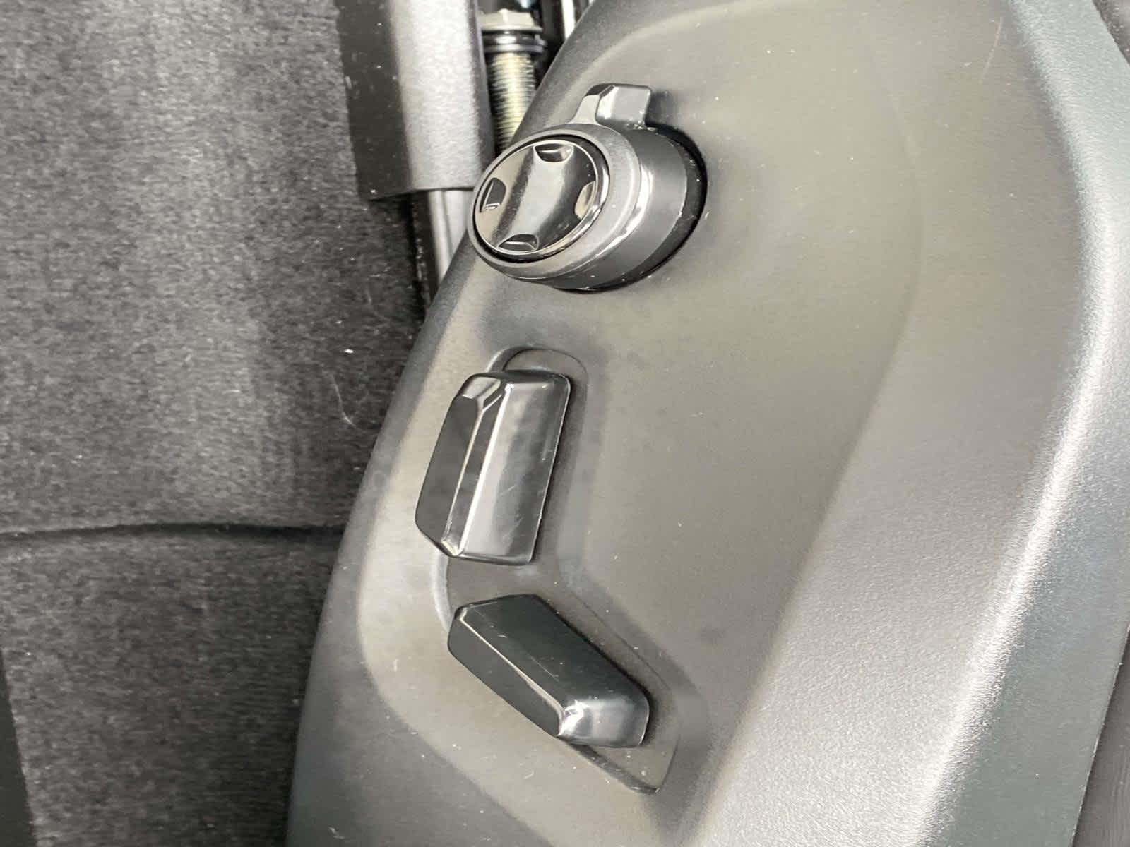 2024 Volvo XC60 Recharge Plug-In Hyb Ultimate Black Edition