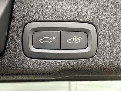 2024 Volvo XC60 Recharge Plug-In Hyb Ultimate Black Edition