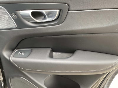 2024 Volvo XC60 Recharge Plug-In Hyb Ultimate Black Edition