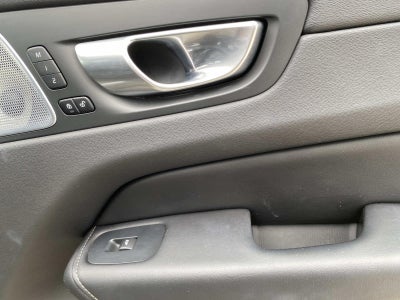 2024 Volvo XC60 Recharge Plug-In Hyb Ultimate Black Edition