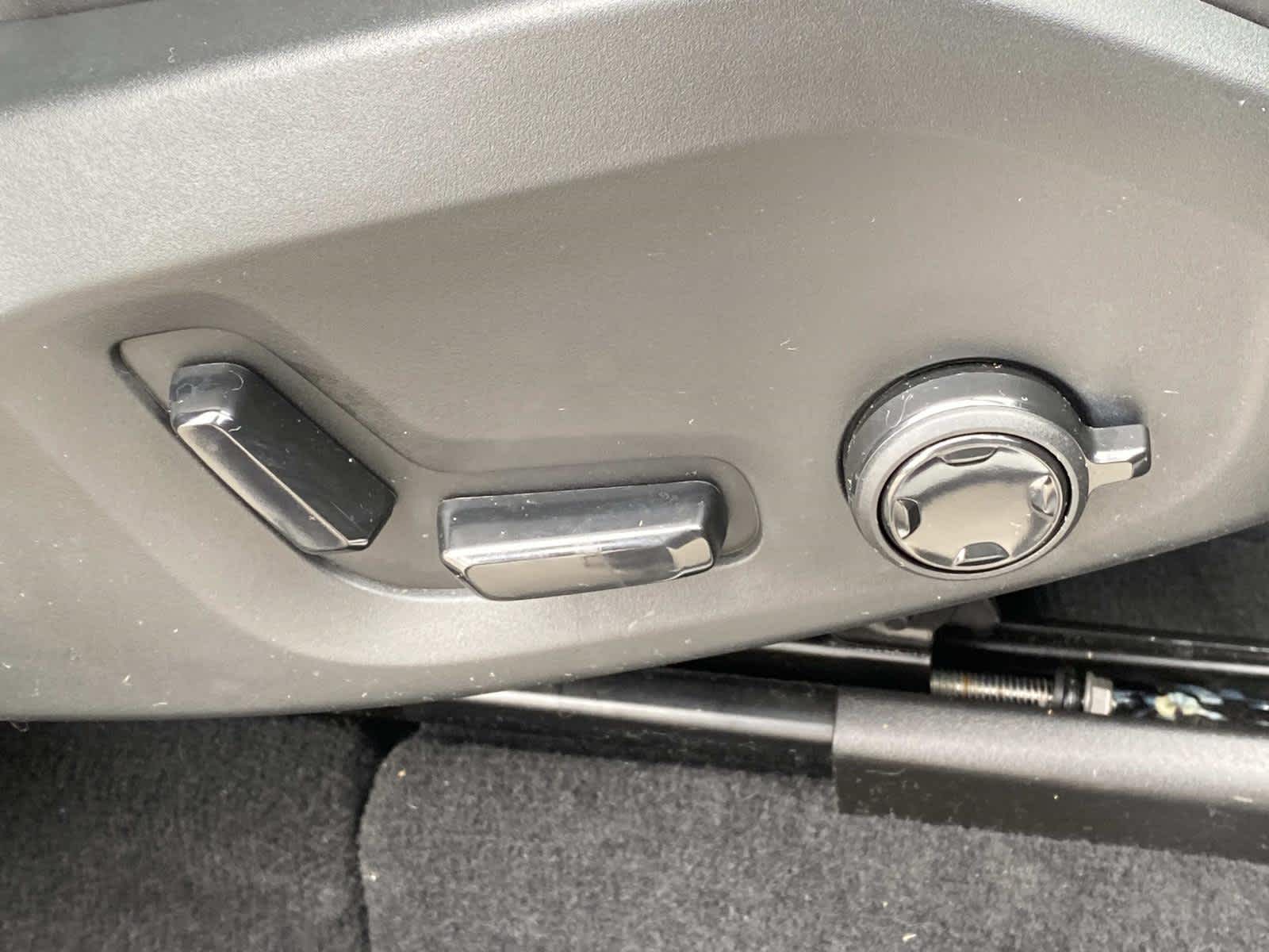 2024 Volvo XC60 Recharge Plug-In Hyb Ultimate Black Edition