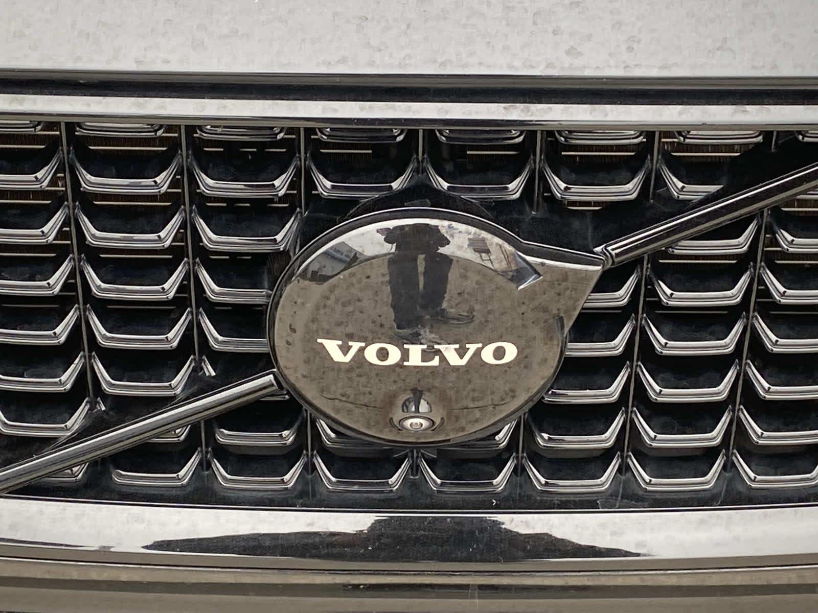 2024 Volvo XC60 Recharge Plug-In Hyb Ultimate Black Edition