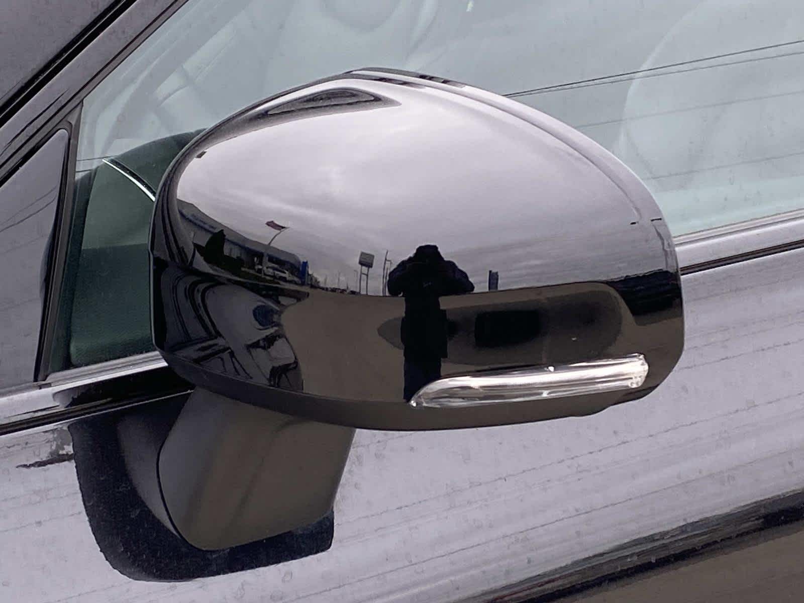 2024 Volvo XC60 Recharge Plug-In Hyb Ultimate Black Edition